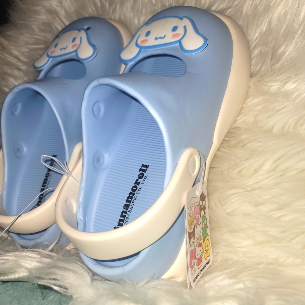 SANRIO CINNAMOROLL Clogs Size 39- 40